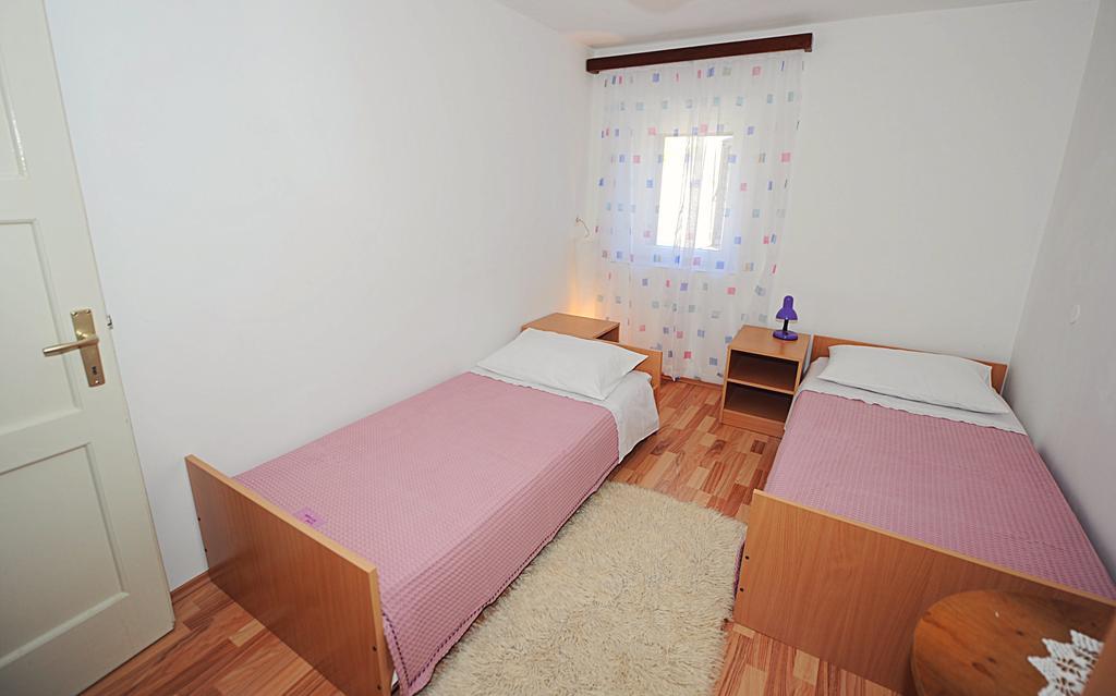 Apartment Karla Jadrtovac Phòng bức ảnh